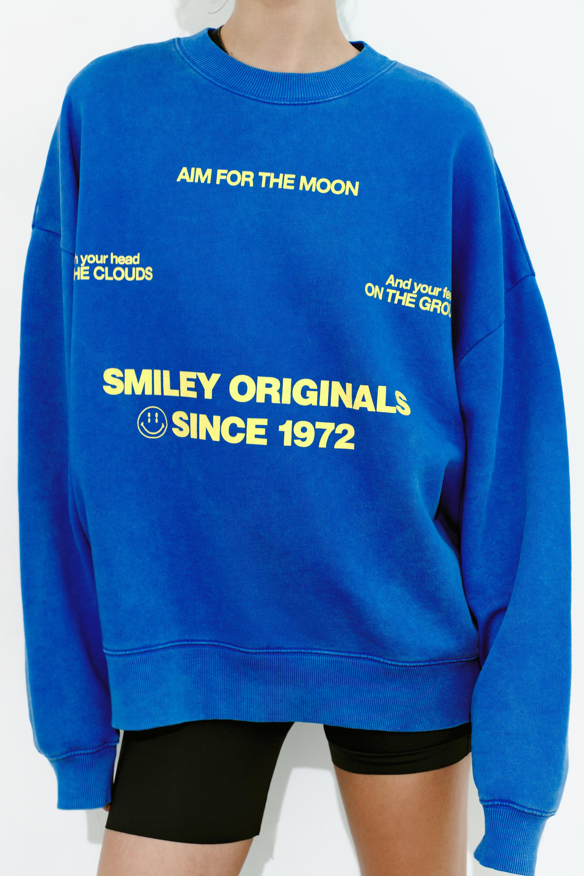Zara smiley sweatshirt shop